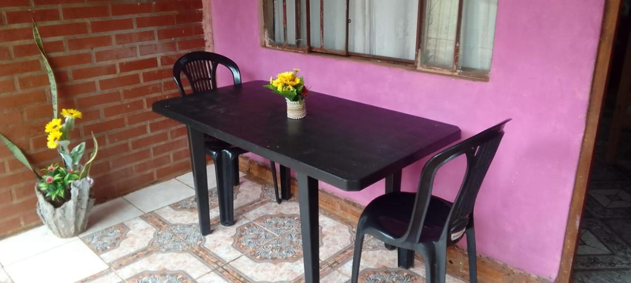Hostel Loli Porto Iguaçu Exterior foto